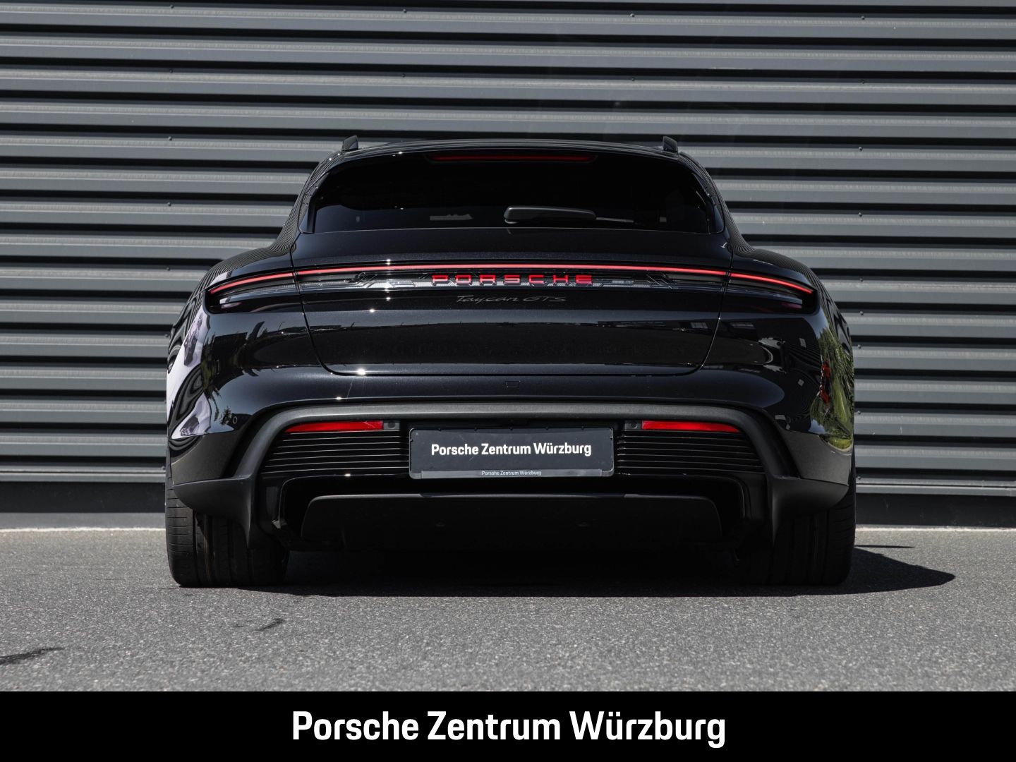 Porsche Taycan GTS Sport Turismo HA-Lenkung InnoDrive