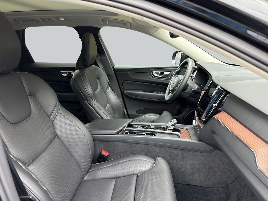 Volvo XC60 T6 AWD Recharge Plus Dark