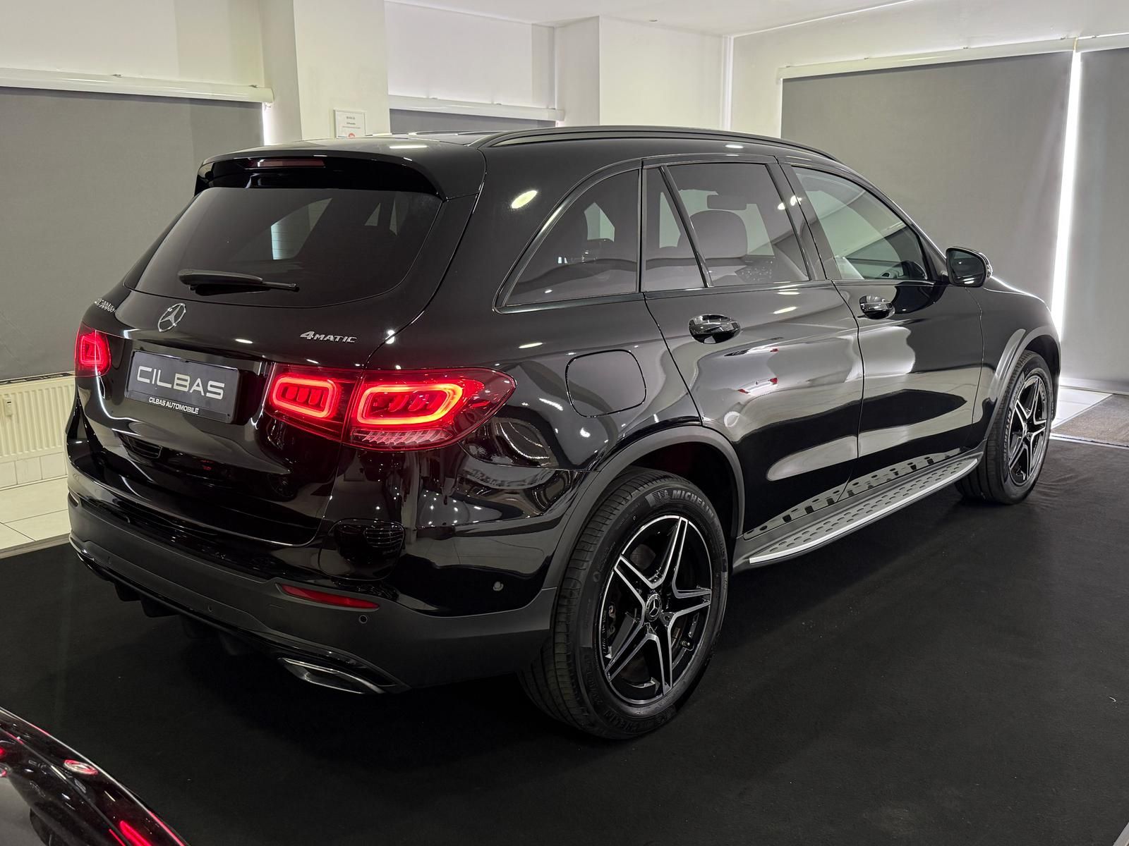 Mercedes-Benz GLC 300 de 4M AMG-Line - Samsaru's Car Outlet