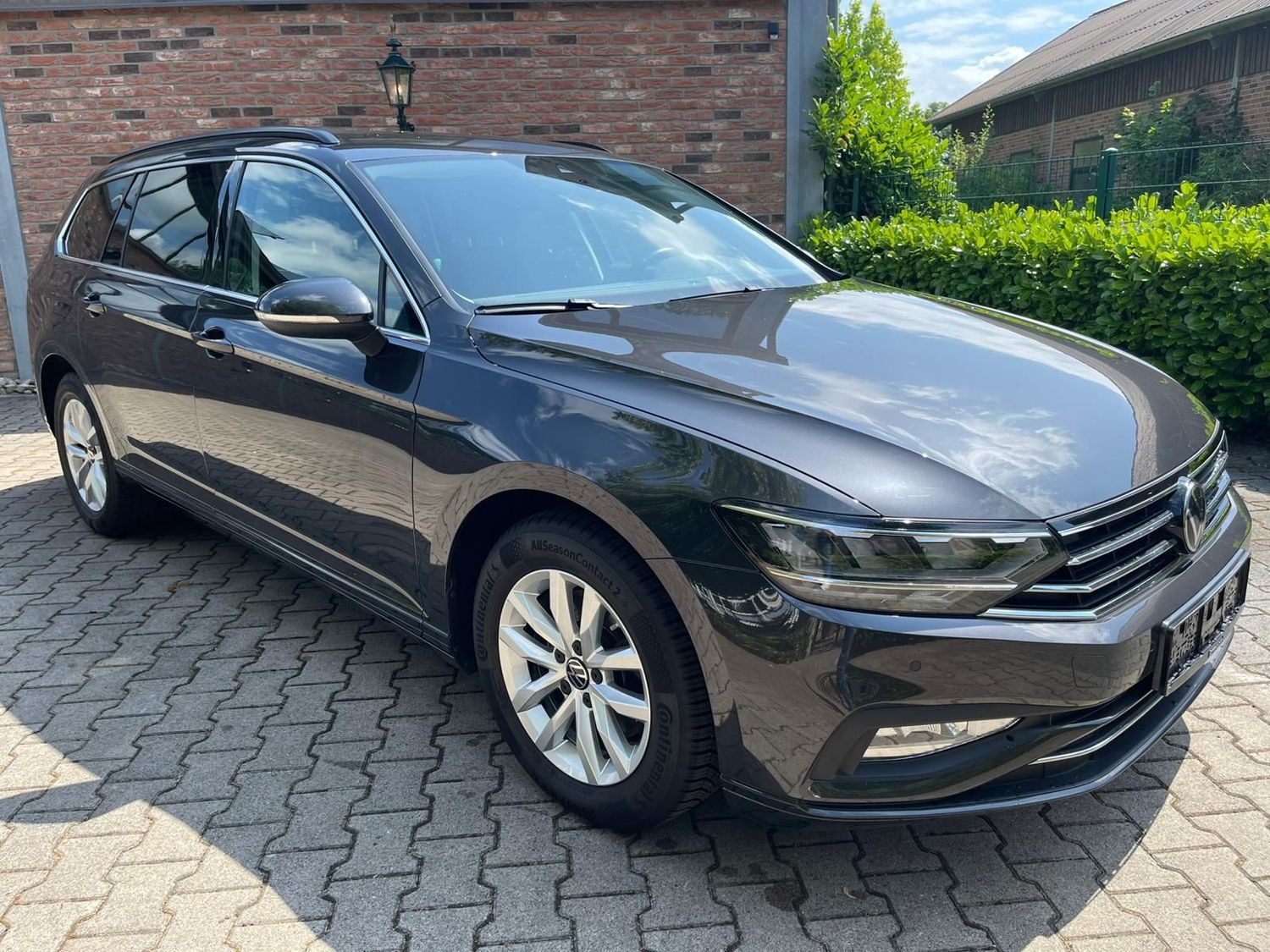 Volkswagen Passat Business - Samsaru's Car Outlet