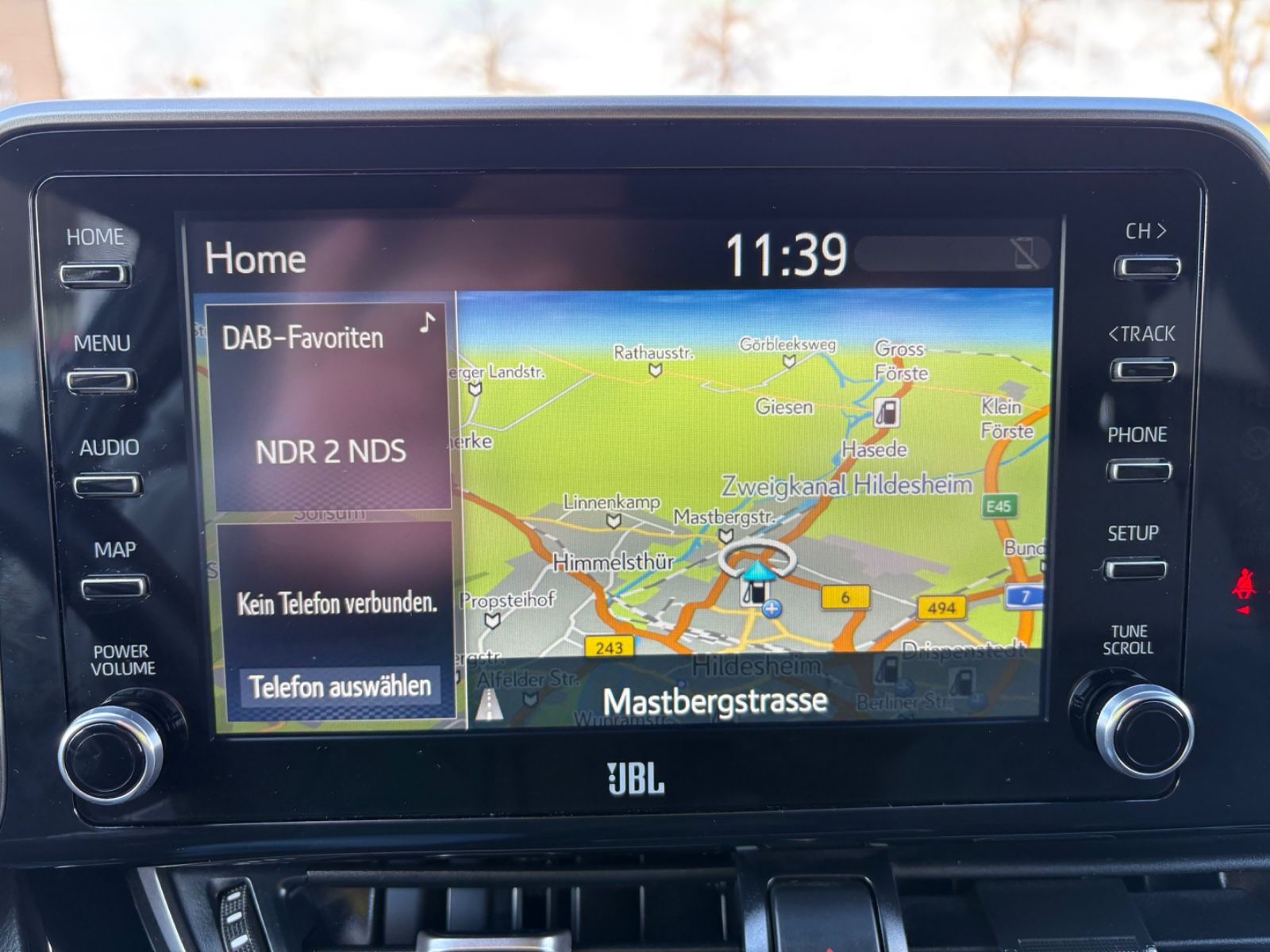 Toyota C-HR Hybrid Lounge - Samsaru's Car Outlet