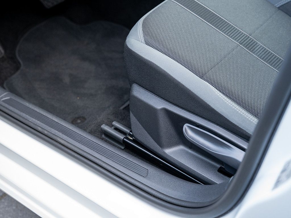 Volkswagen Polo 1.0 TSI Highline DSG - Samsaru's Car Outlet