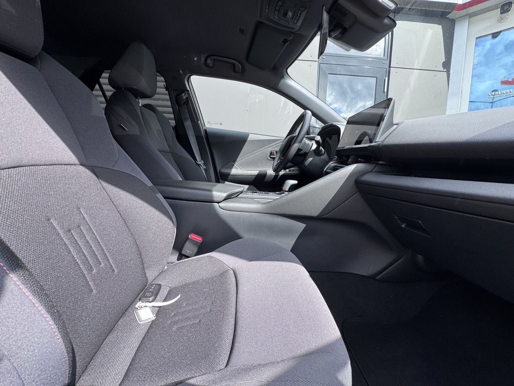 Toyota C-HR 1.8 Hybrid FWD Team Deutschland
