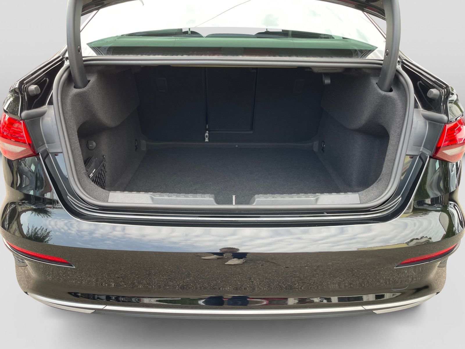 Audi A3 Limousine 30 TFSI S trc advanced Navi Virtual