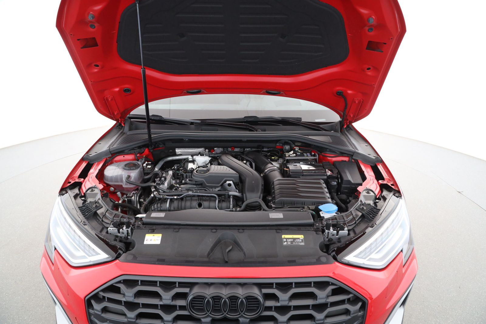 Audi A3 allstreet 35 TFSI S tronic S line | AHK |