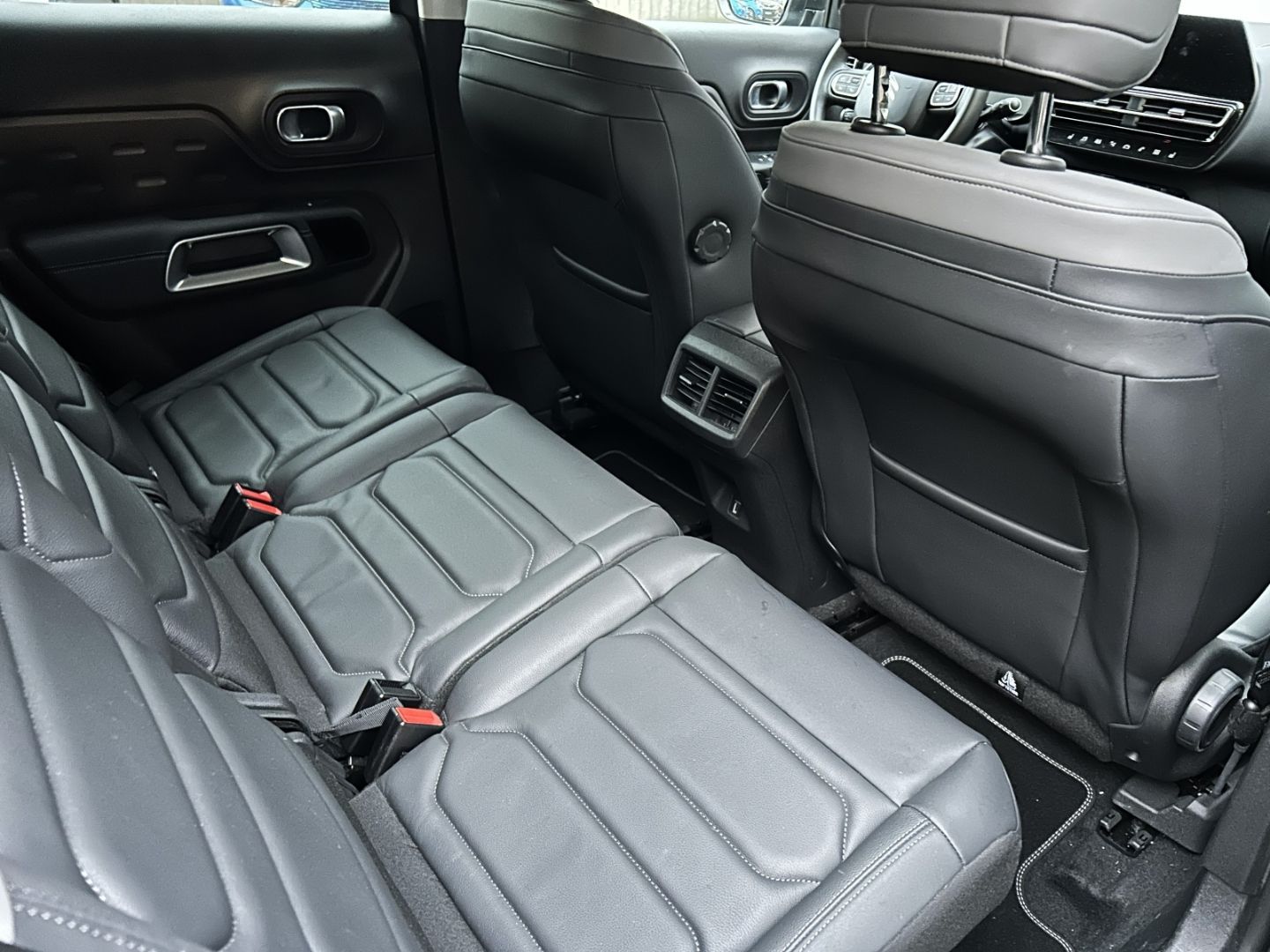 Citroën C5 Aircross Shine Pack Hybrid AHK-abnehmbar Lede
