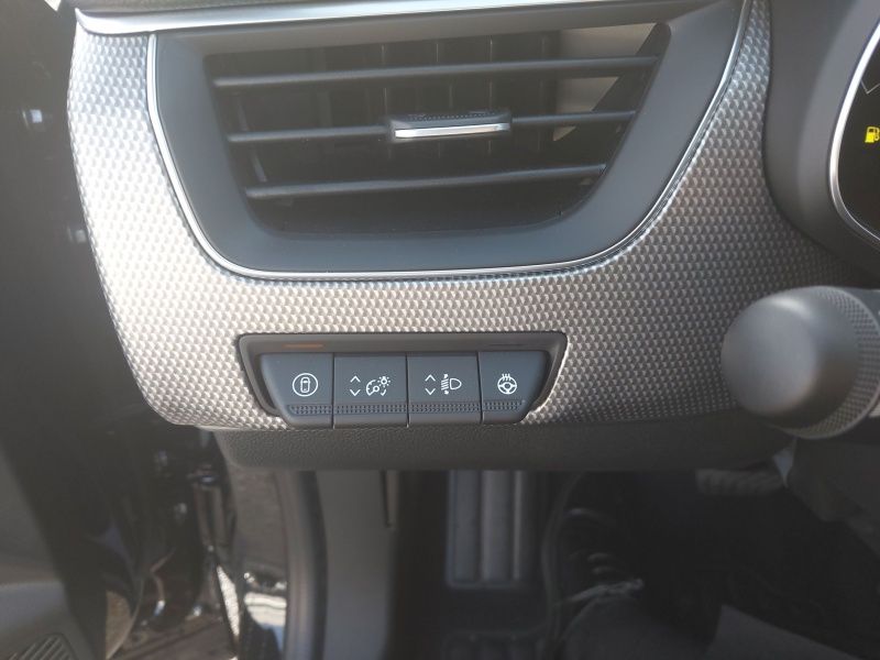 Renault ARKANA TECHNO E-Tech Full Hybrid 145 - Samsaru's Car Outlet