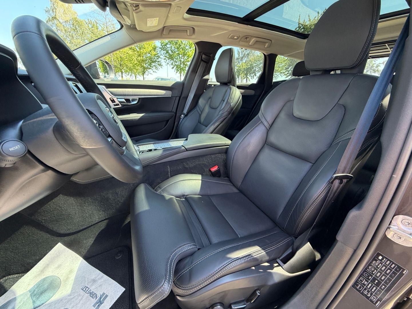 Volvo V90 Cross Country B4 AWD Ultimate B&W StandHZG L