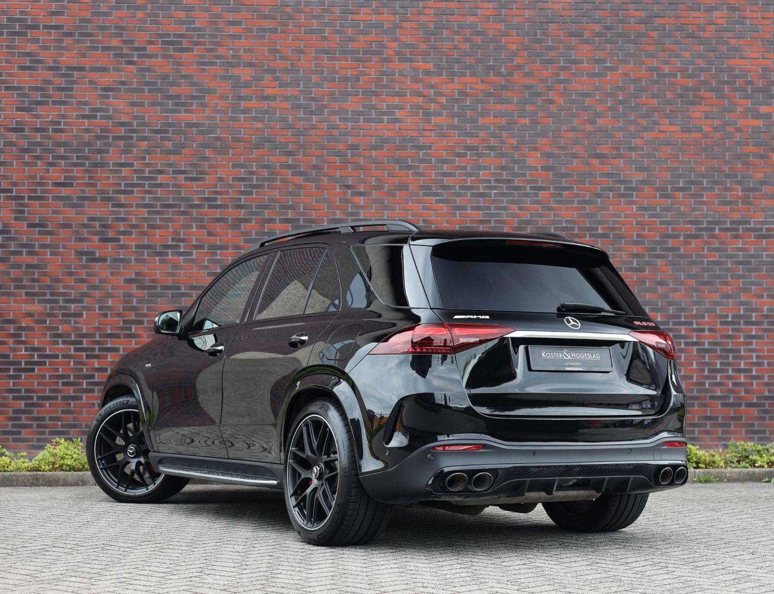 Mercedes-Benz GLE 53 AMG Hybrid | Pano - AHK - Burmester