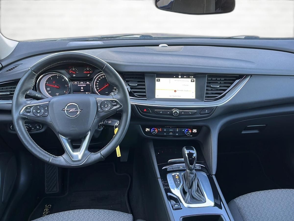 Opel Insignia 1.6 CDTI Edition - Samsaru's Car Outlet