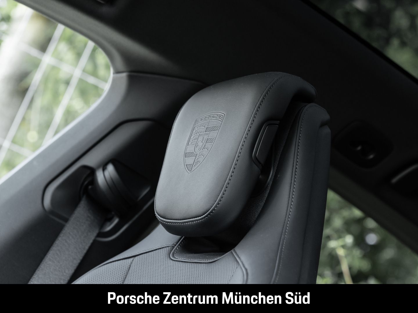 Porsche Taycan 4 Cross Turismo Surround-View InnoDrive