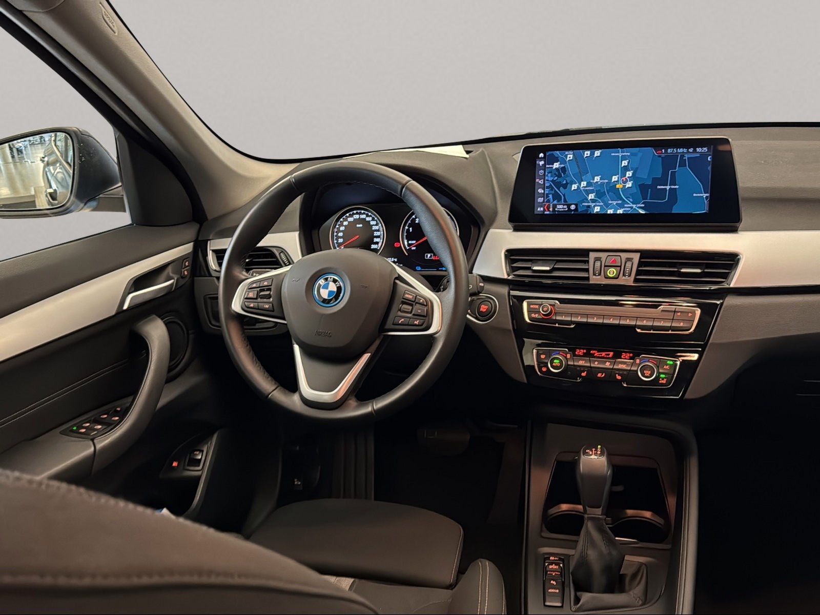 BMW X1 xDrive25e - Samsaru's Car Outlet