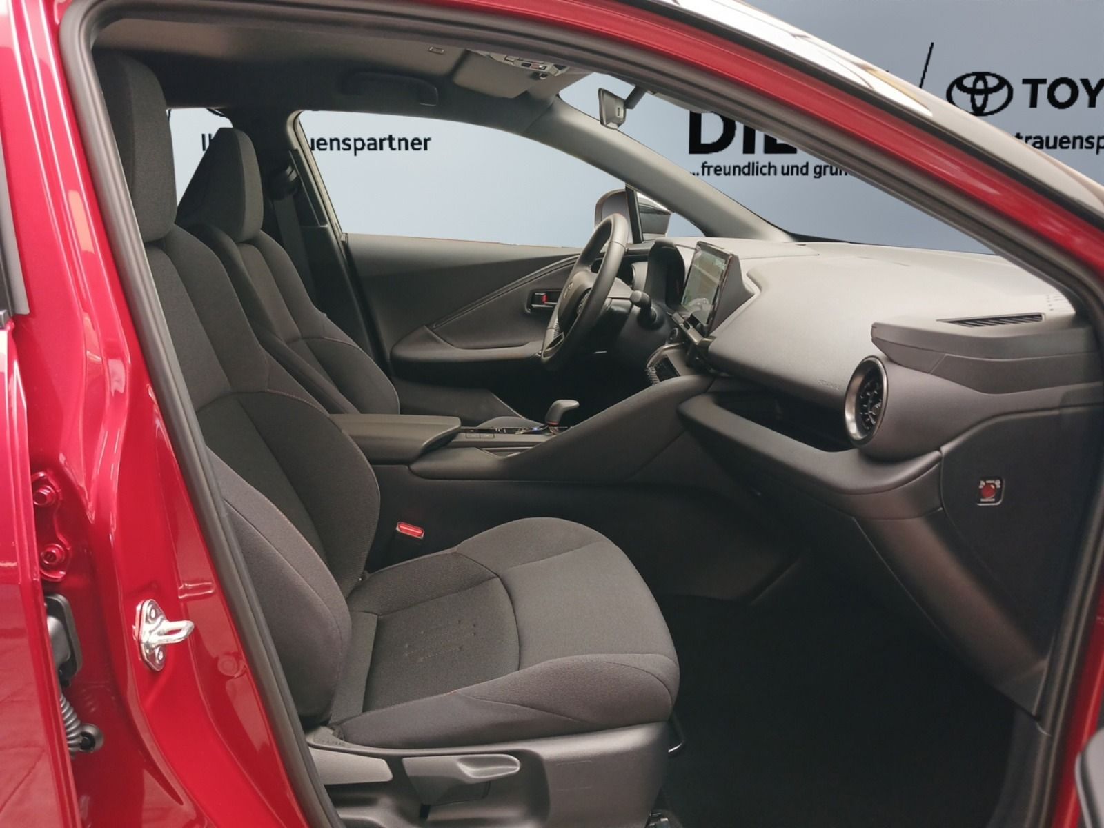 Toyota C-HR 2.0 Plug-In Hybrid FWD Team D*ACC*KAM