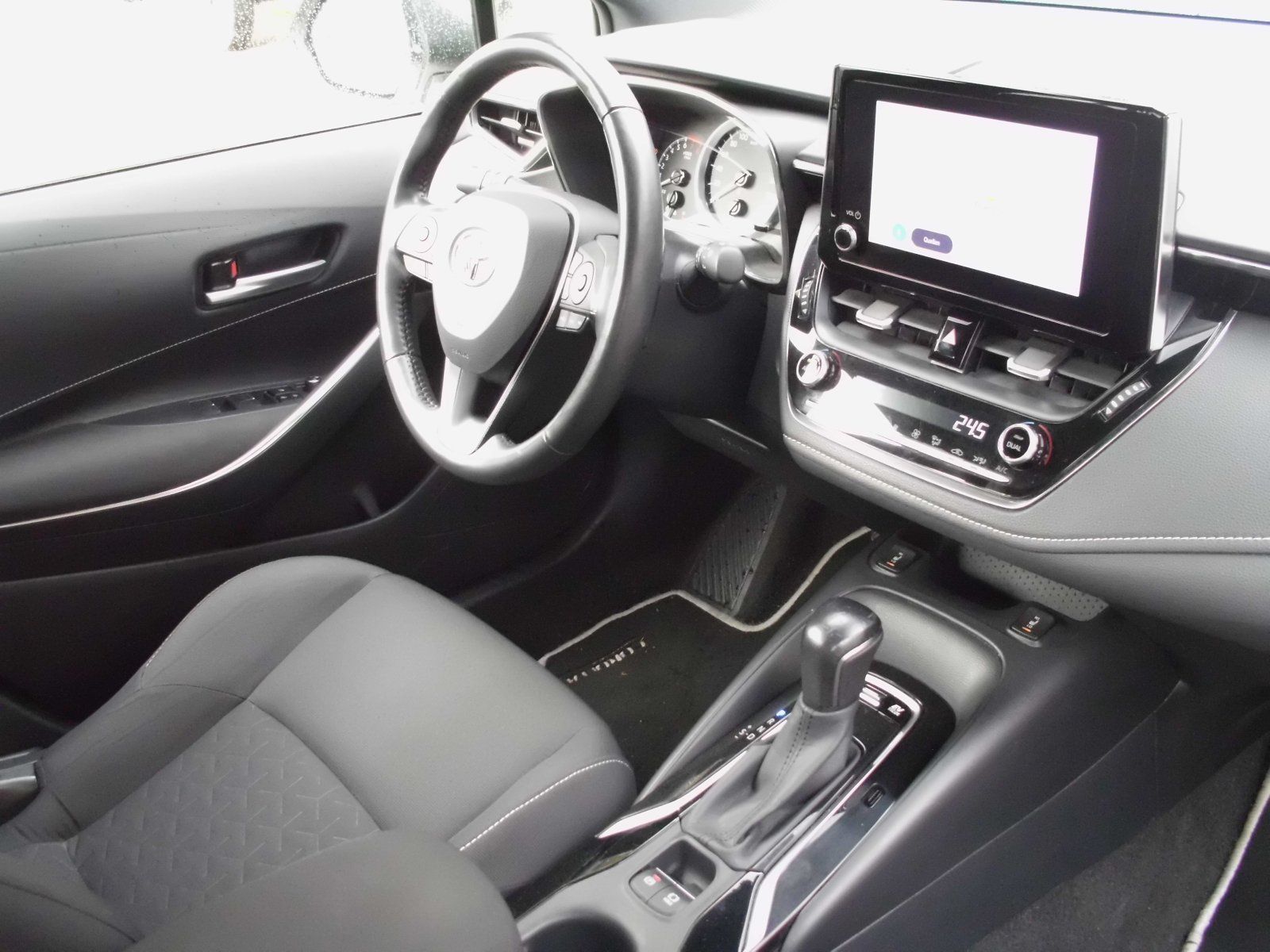 Toyota Corolla 2,0l Hybrid 4x2 Buisness Edition