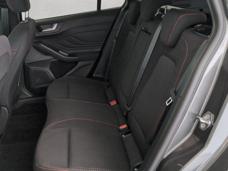 Ford Focus Turnier 1.5 EB Aut. ST-LINE X +LED+NAVI+AN