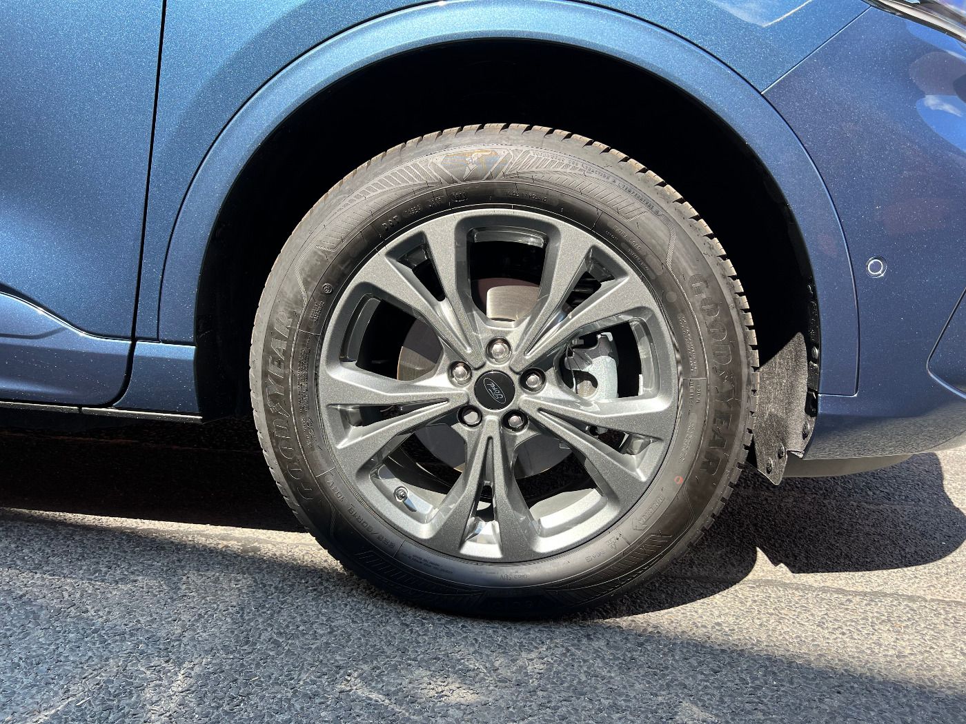 Ford KUGA ST-Line X - Samsaru's Car Outlet