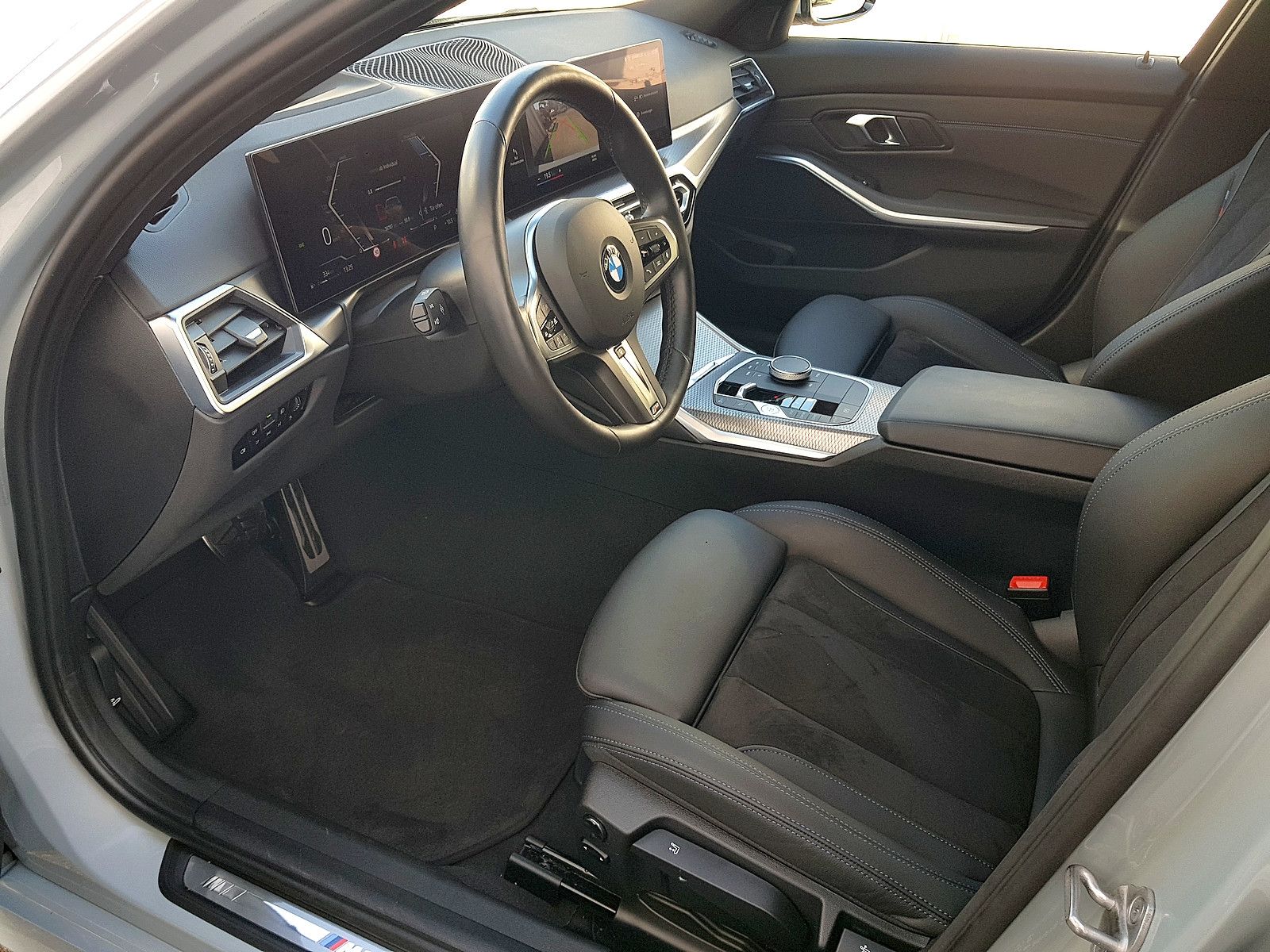 BMW 320d xDrive M-Sport - Samsaru's Car Outlet