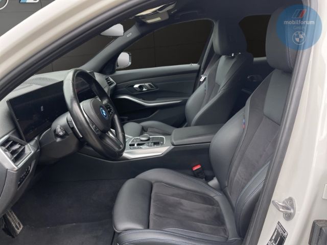 BMW 330 e xDrive M-Sport Pro LCI ACC AHK HUD HiFi