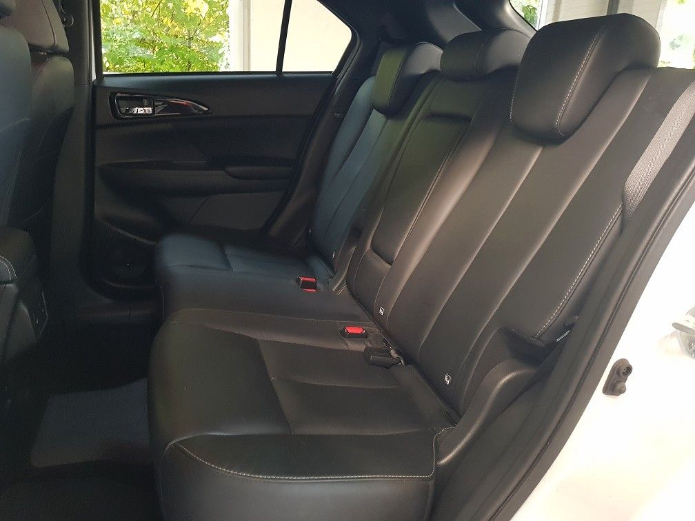 Mitsubishi Eclipse Cross 2.4 PLUG-IN HYBRID 4WD TOP mit AHK