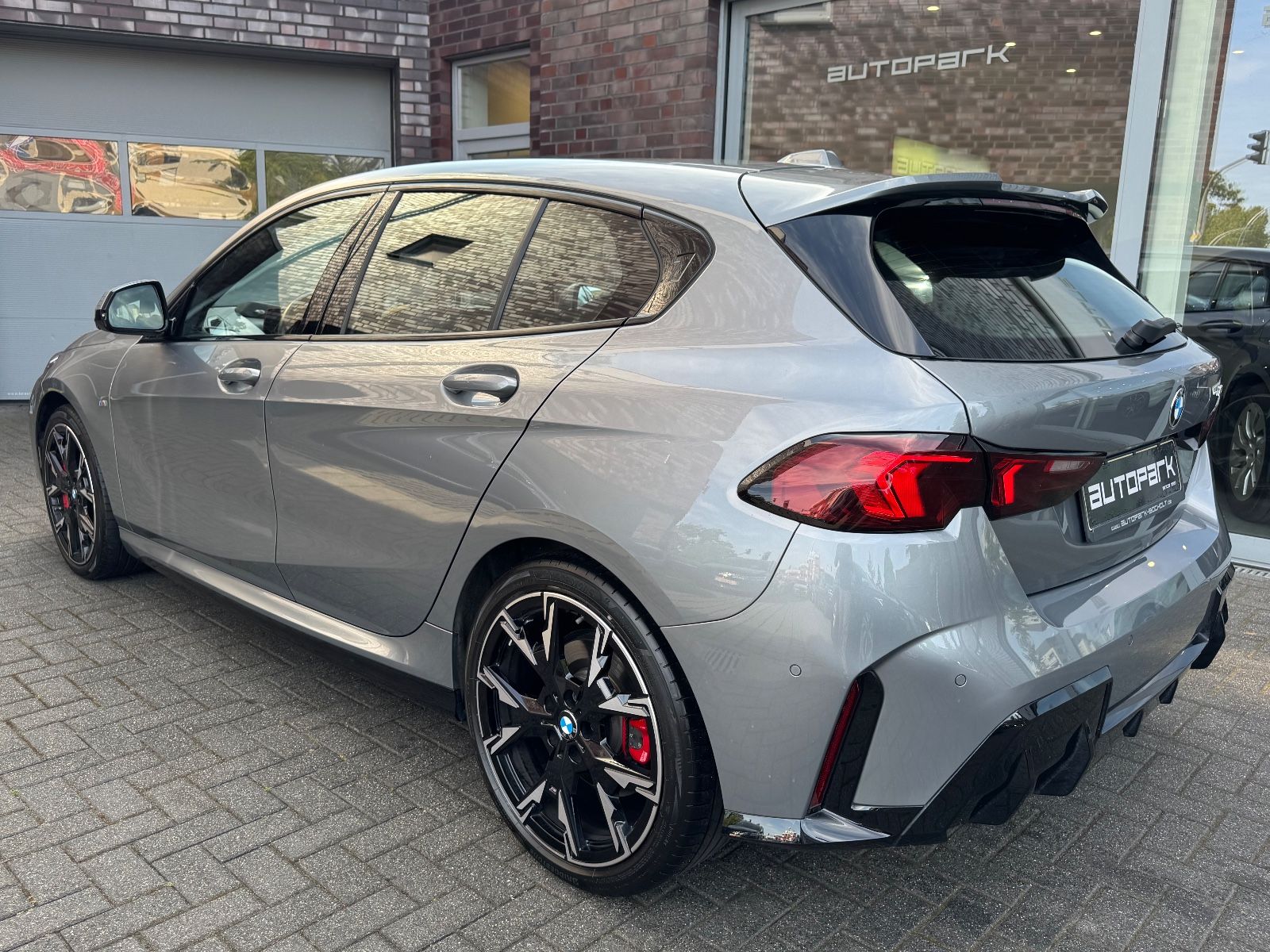 BMW 120i M SPORT PRO HEADUP 360° ACC Innovation 8xLM