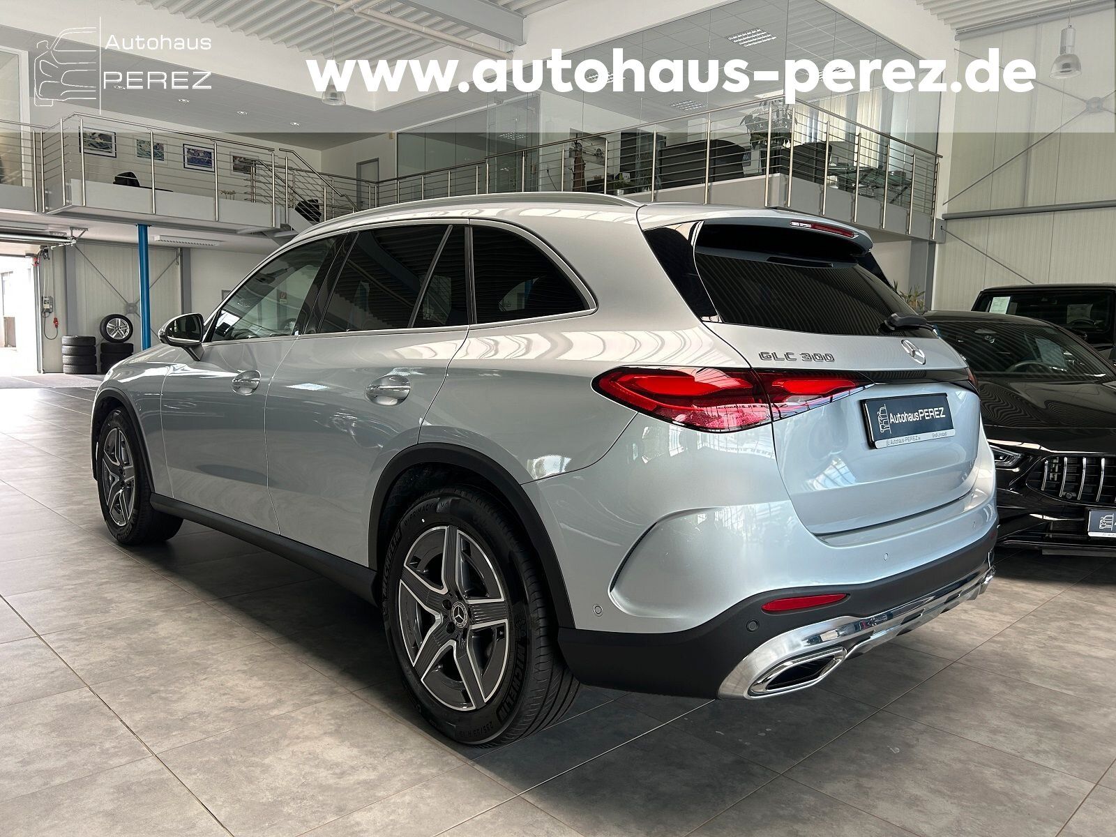 Mercedes-Benz GLC 300 4M AMG PREMIUM+ DISTR-PANO-BURMESTER-360