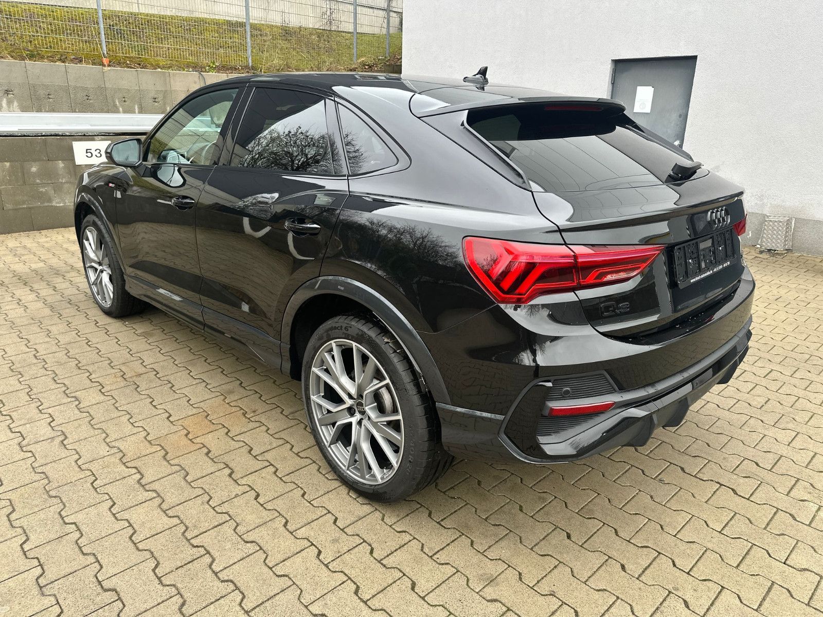 Audi Q3 35 TDI Sportback S line - Samsaru's Car Outlet