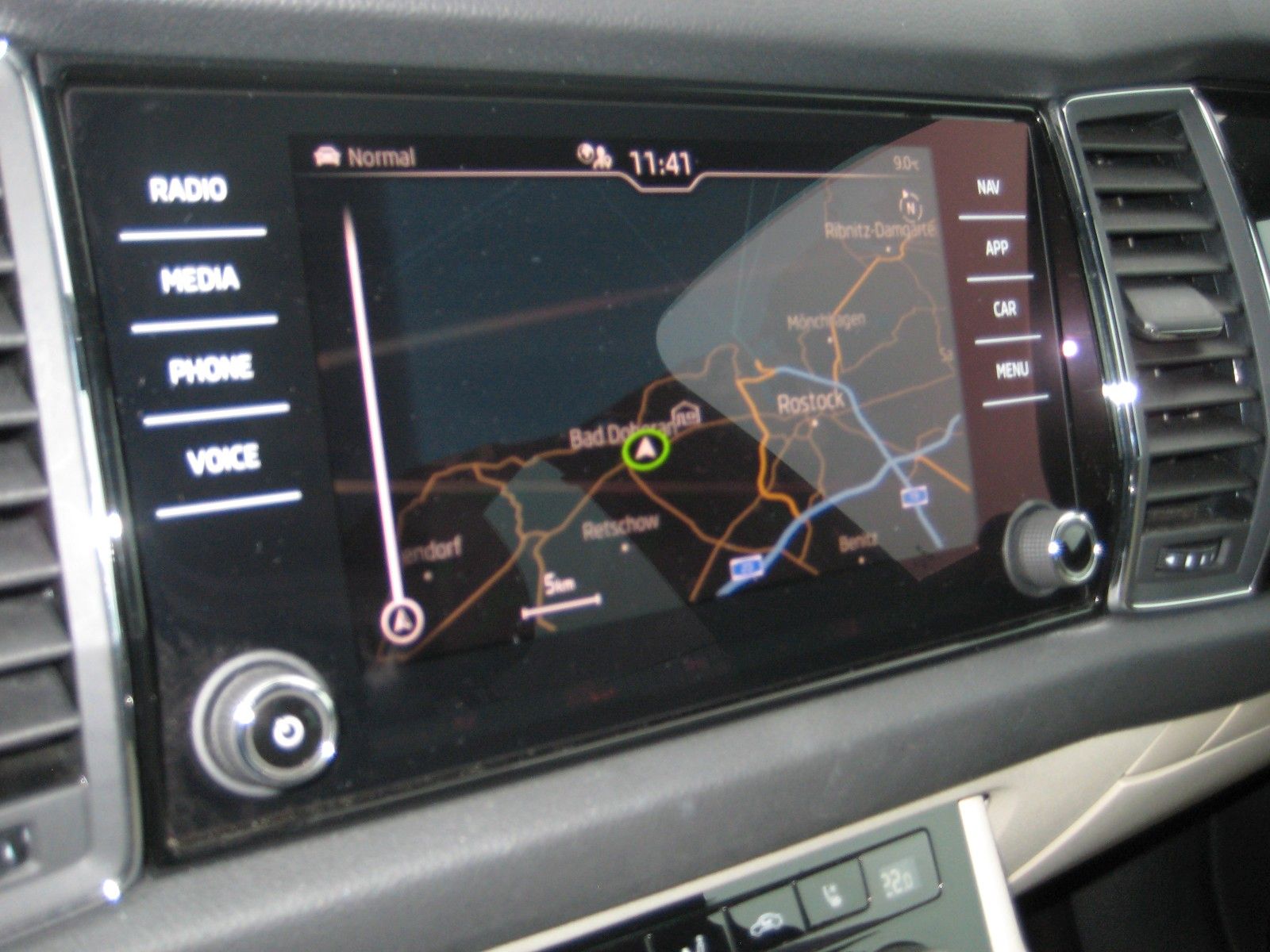 Skoda Kodiaq L&K 2.0 TDI 147kW DSG 4x4/LED/AHK/DCC/SHZ