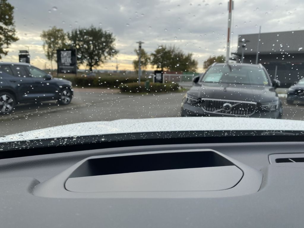 Volvo XC60 R-Design T6 AWD Recharge Plug-In Hybrid AWD