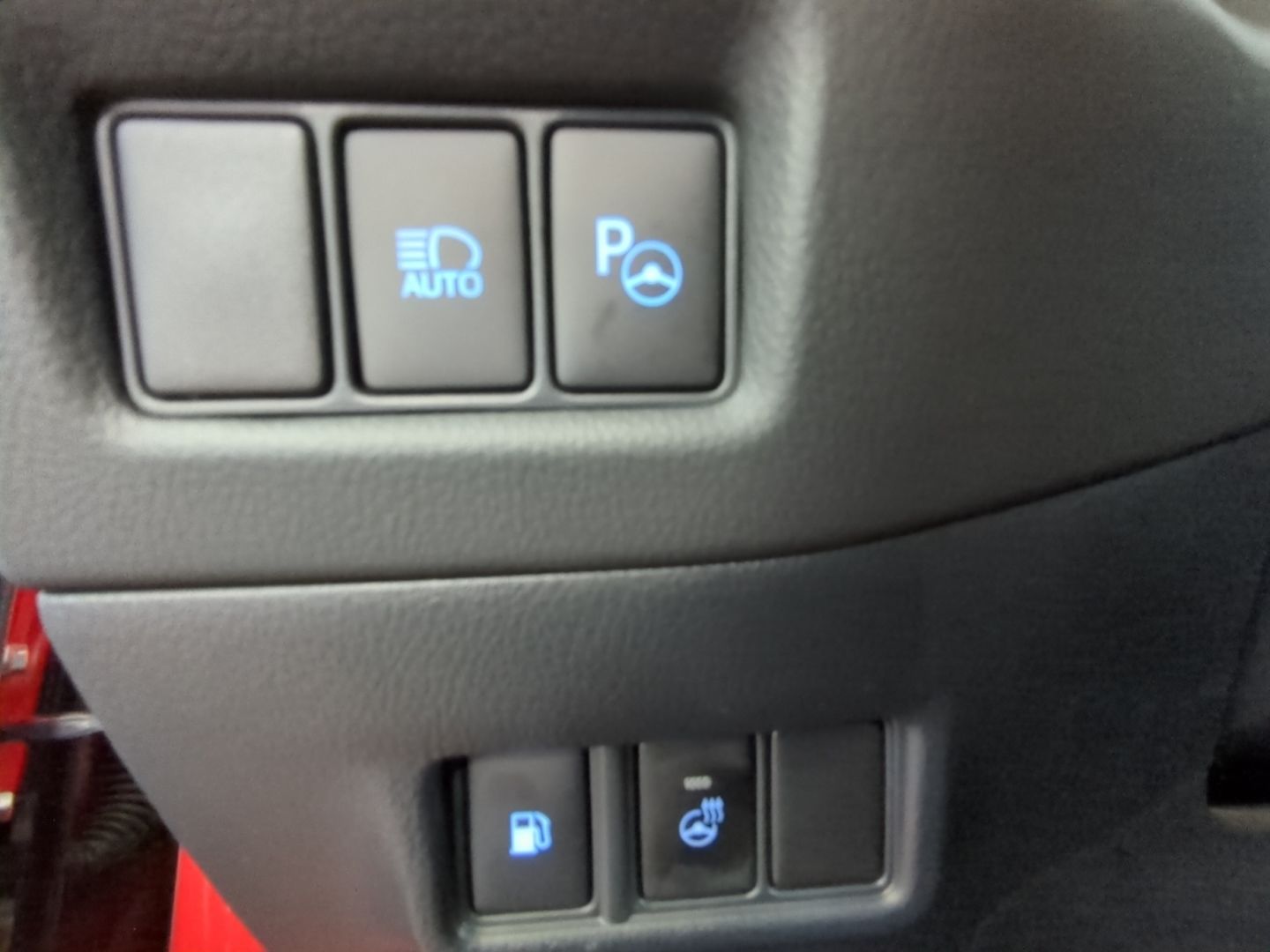 Toyota C-HR Hybrid - Samsaru's Car Outlet