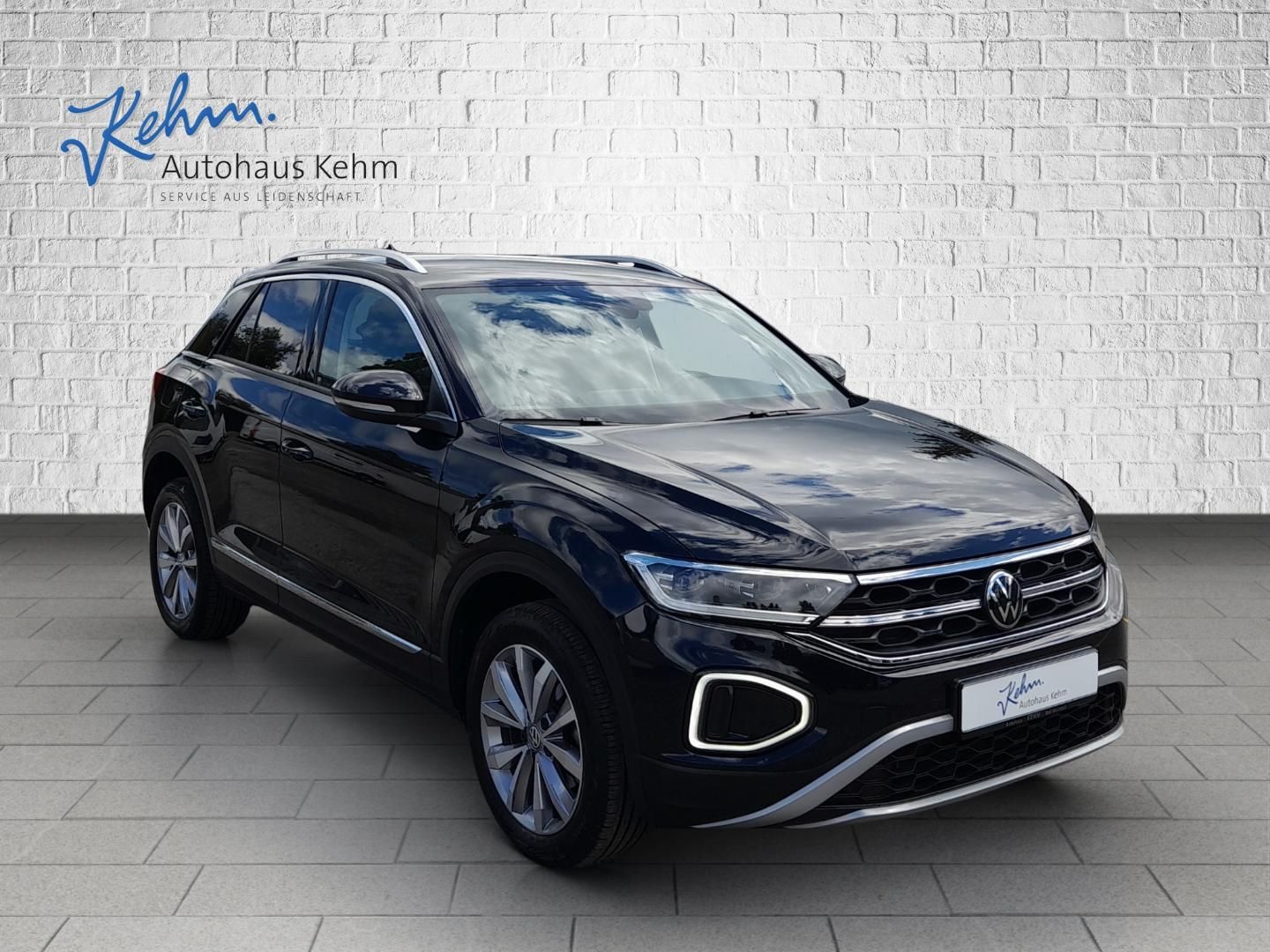 Volkswagen T-ROC Style 1.5 TSI - Samsaru's Car Outlet