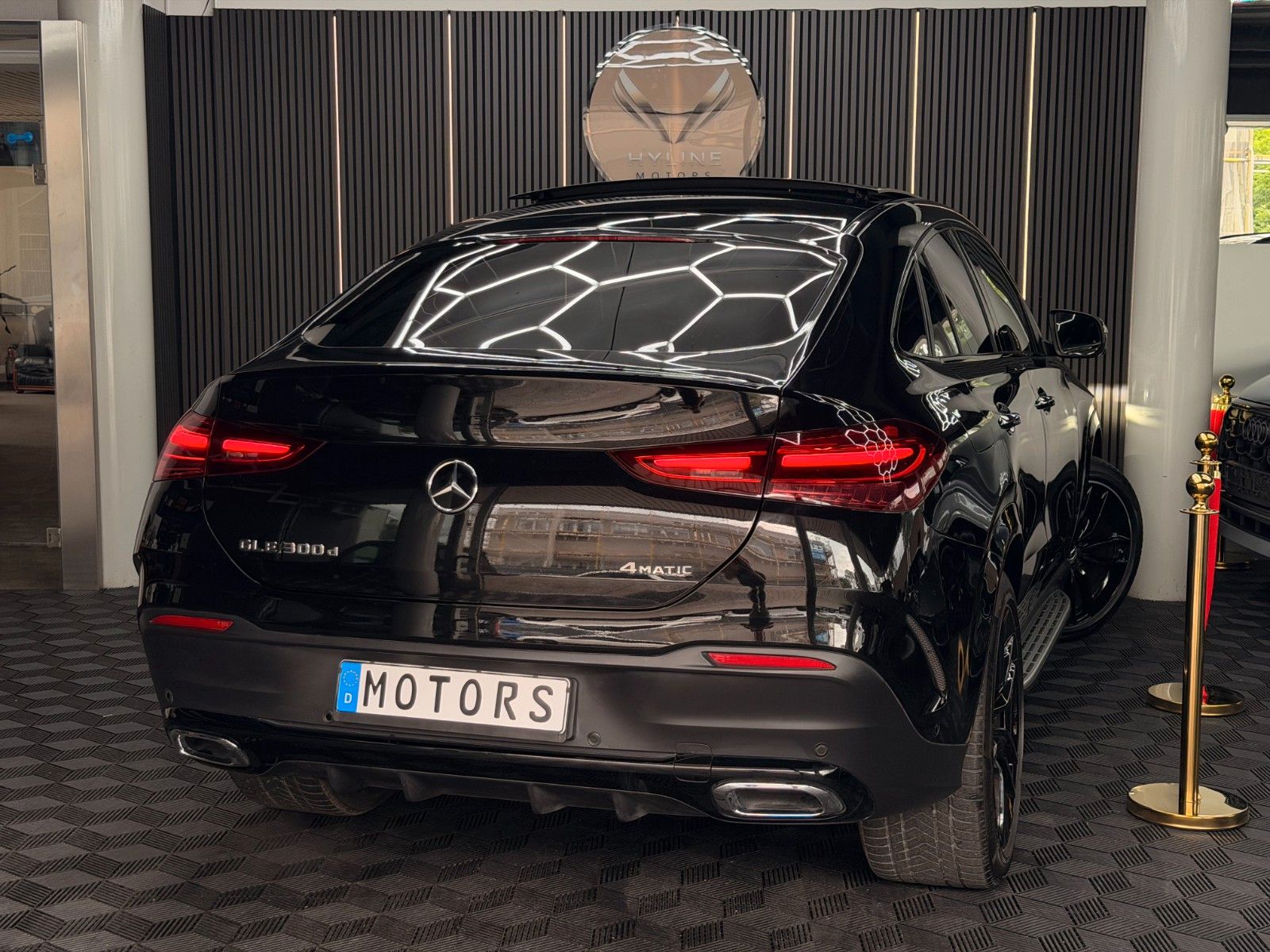 Mercedes-Benz GLE 300 d COUPE 4M AMG PANO BURM NIGHT 360° 22"
