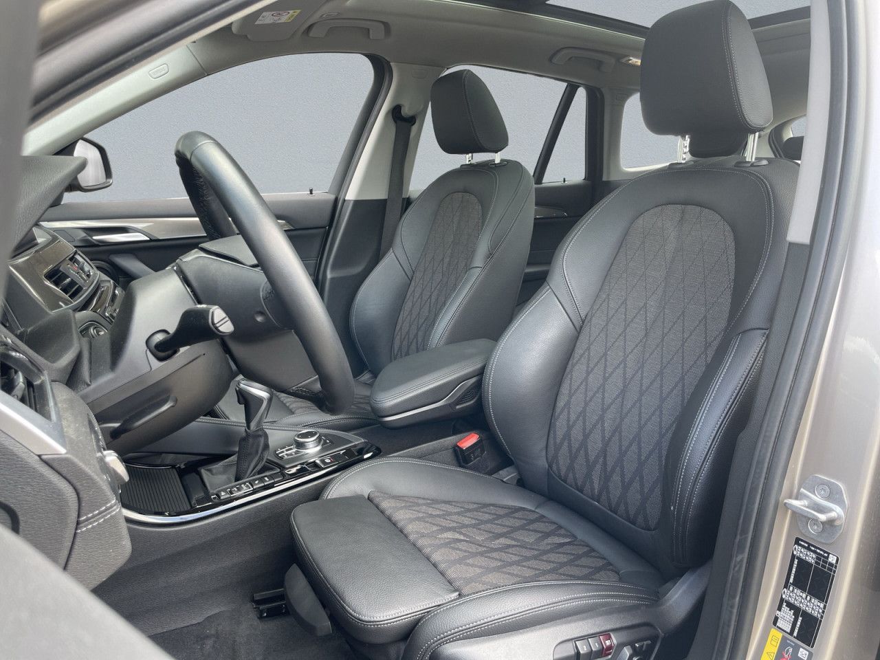 BMW X1 xDrive25e X Line - Samsaru's Car Outlet