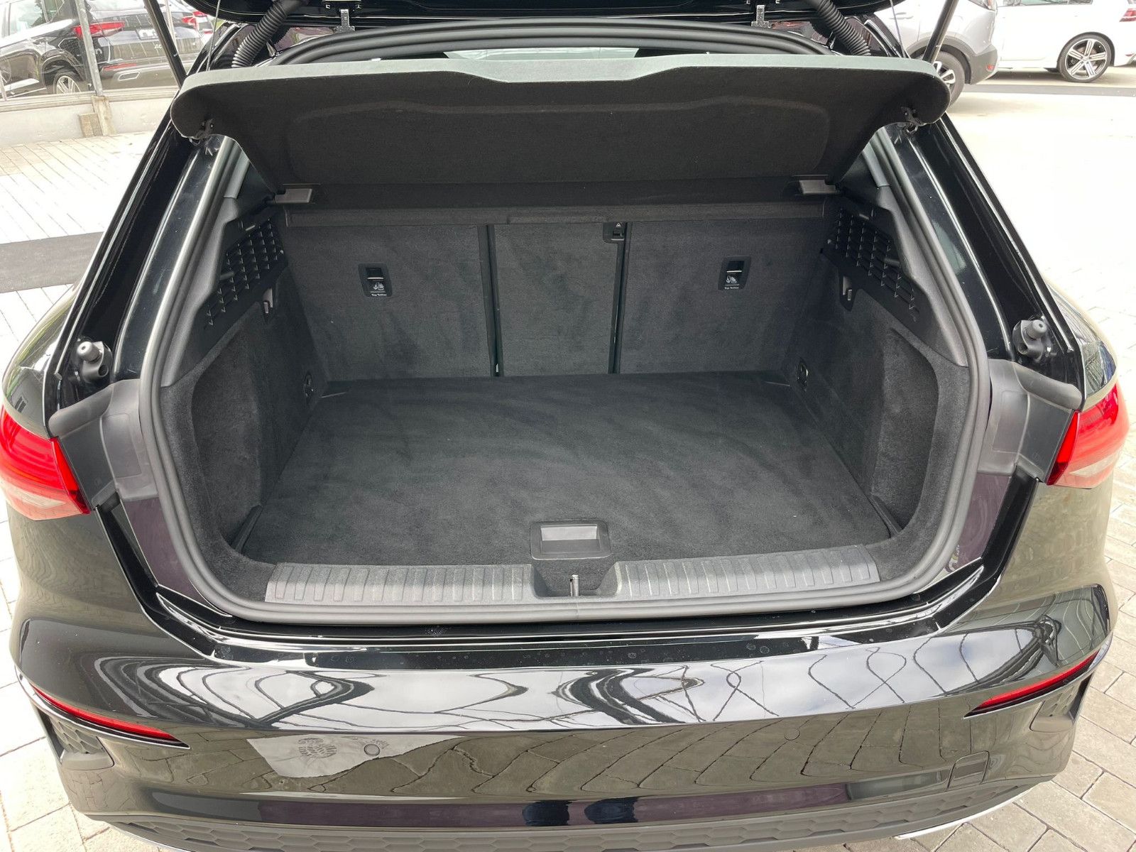 Audi A3 Spb 35 TDI S-tronic S-Line Nav LED Assist 17"