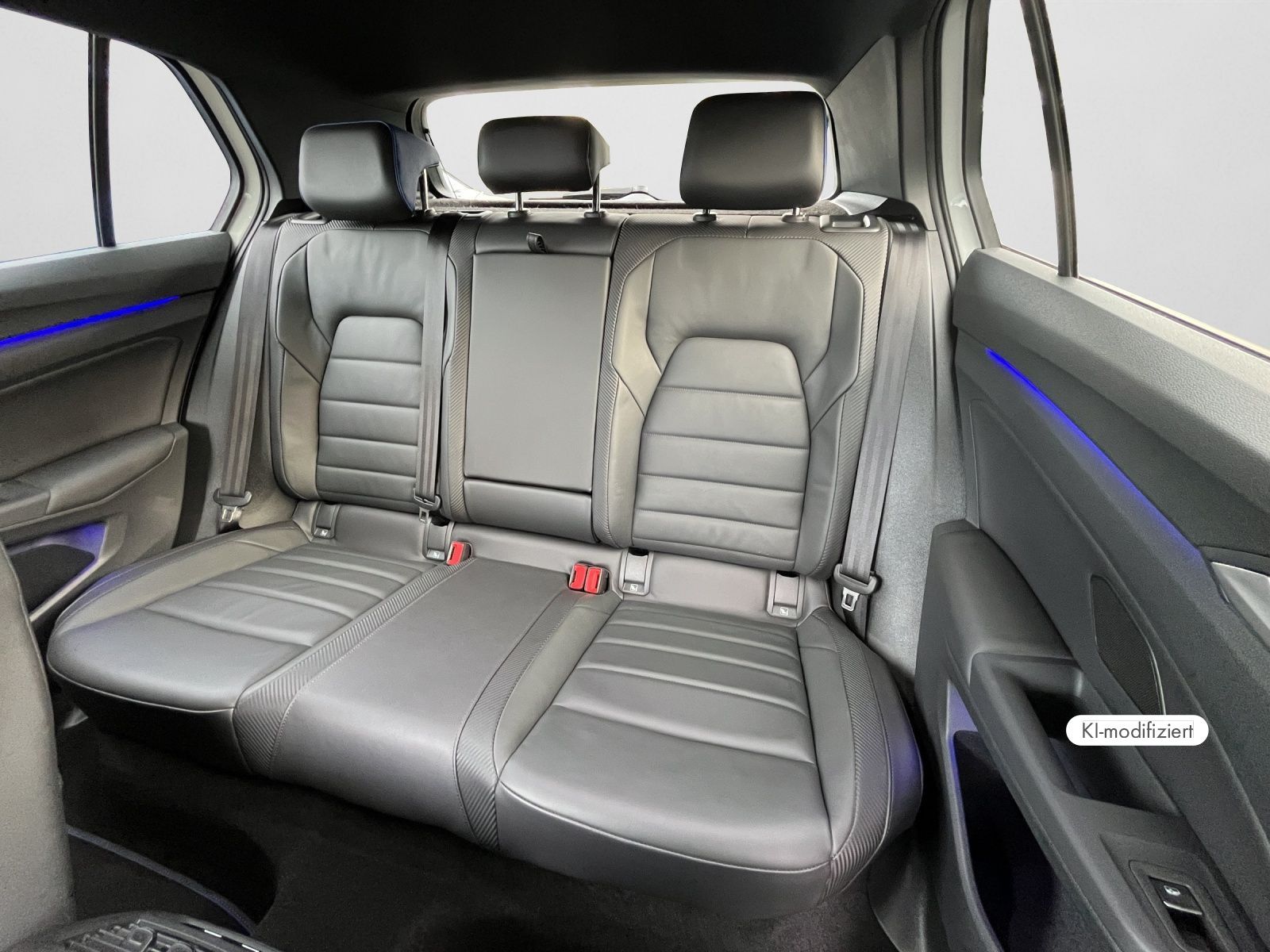 Volkswagen Golf VIII R 20 Years 2.0 TSI PANO KAMERA H&K