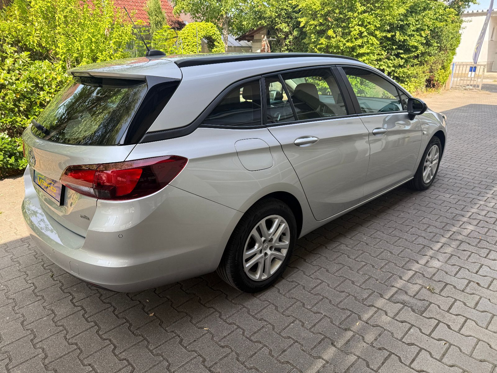 Opel Astra ST 1.5d Edition - Samsaru's Car Outlet