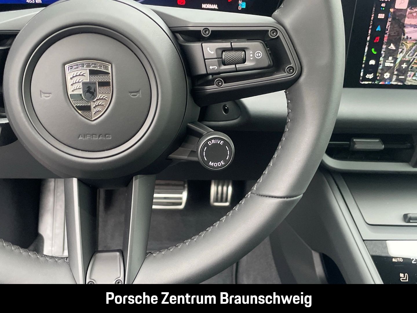Porsche Macan Turbo BOSE Luftfederung Panoramadach LED