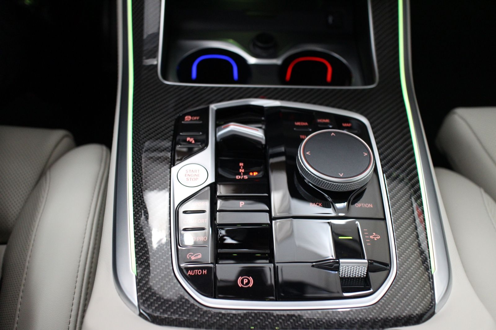 BMW X5 30 d xDrive M Sport H&K Carbon Luftfederung