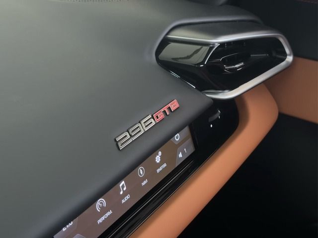 Ferrari 296 GTB LIFT CARBON KERAMIK