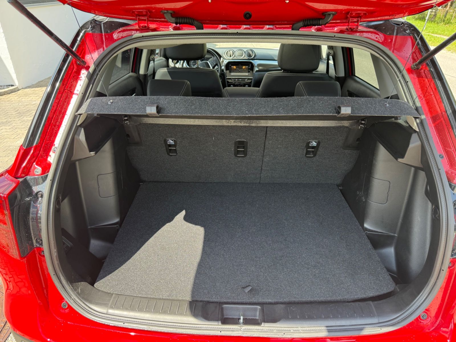 Suzuki Vitara 1.4 Mild-Hybrid Comfort+ - Samsaru's Car Outlet