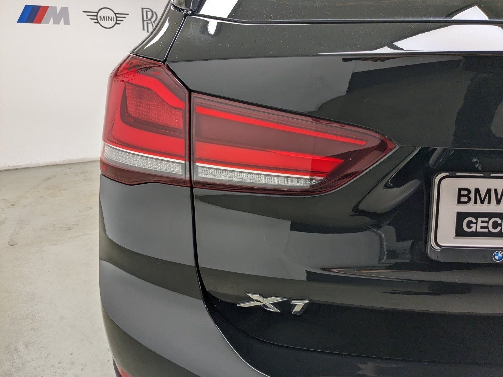 BMW X1 xDrive25e - Samsaru's Car Outlet