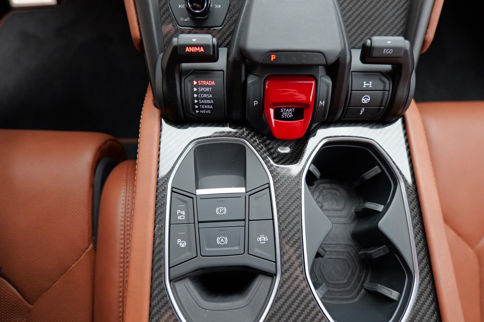 Lamborghini Urus S - Samsaru's Car Outlet