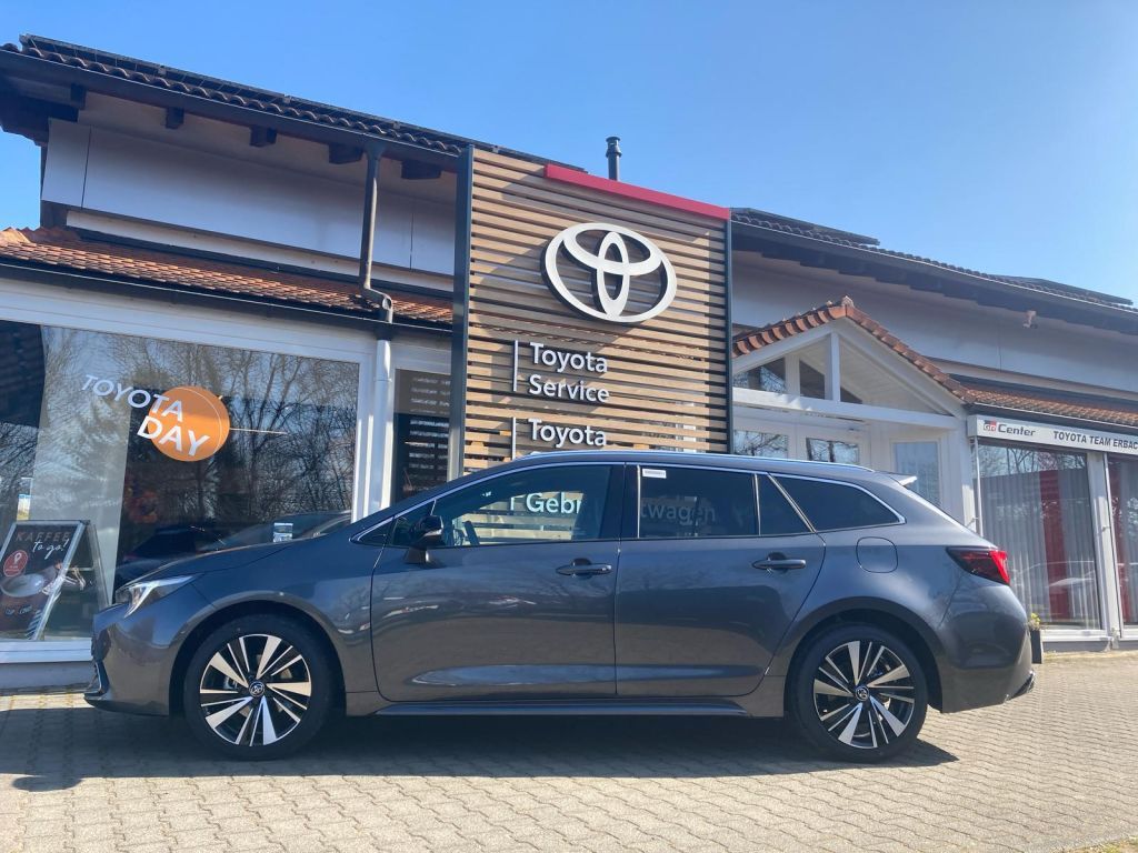 Toyota Corolla 1.8 Hybrid Touring Sports Teamplayer