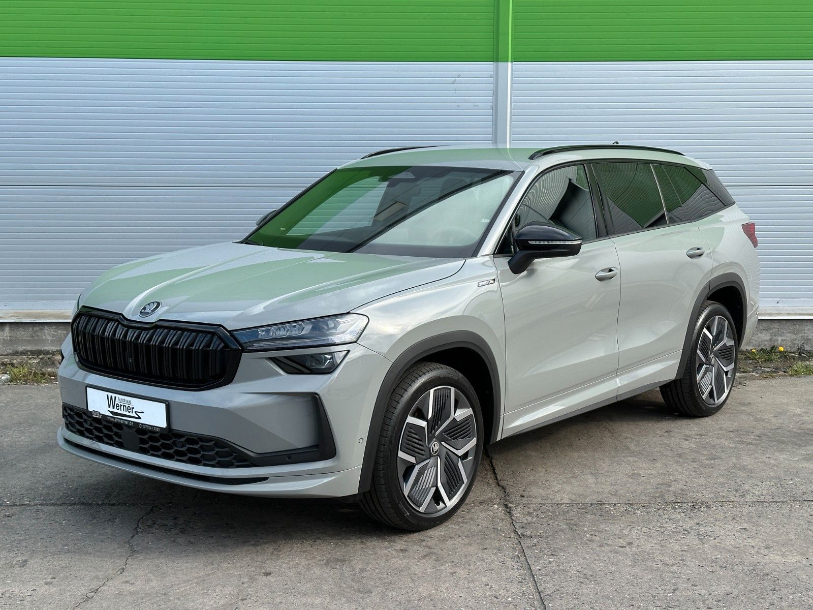 Skoda 193PS 4x4 Sportline STHZ NAVI DCC+ eHK LM20"AHK