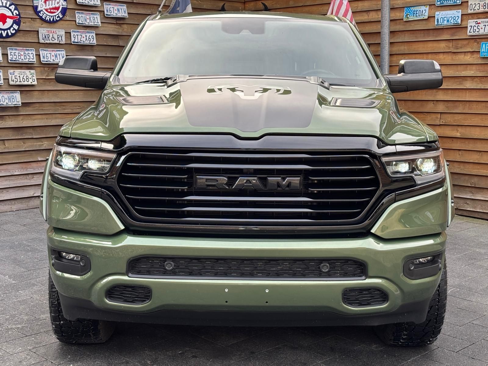 Dodge RAM 1500 5,7L BigHorn Crew Cab LED AHK 4x4