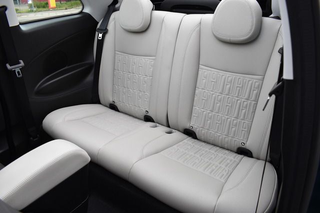 Fiat 500e Cabrio - Samsaru's Car Outlet