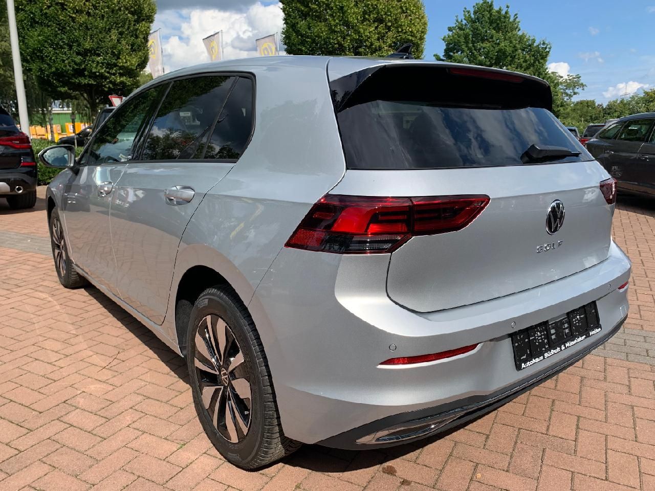 Volkswagen Golf Move - Samsaru's Car Outlet