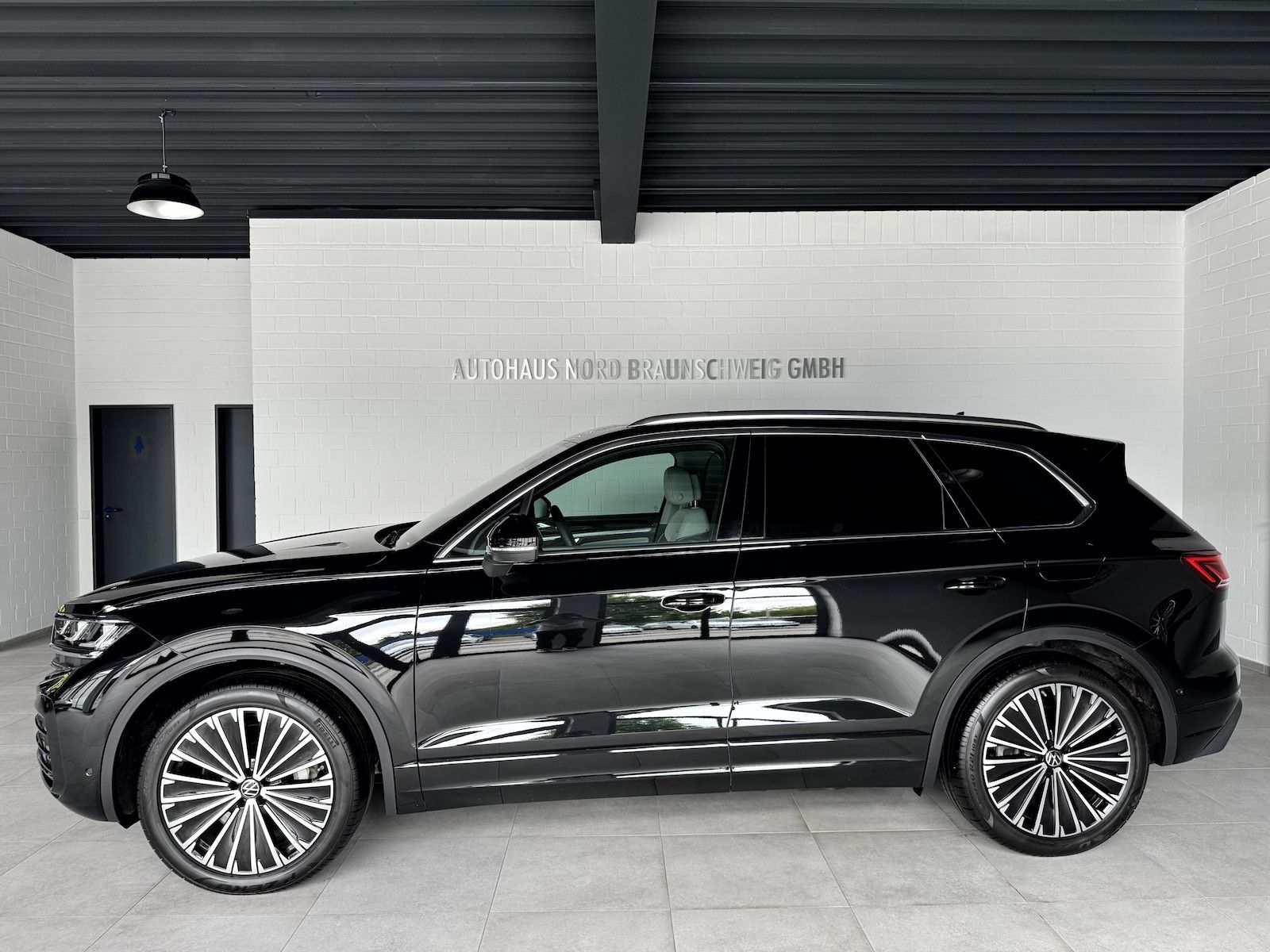 Volkswagen Touareg 3.0 TSI eHybrid 4Motion*IQ*Pano*AHK*HUD*