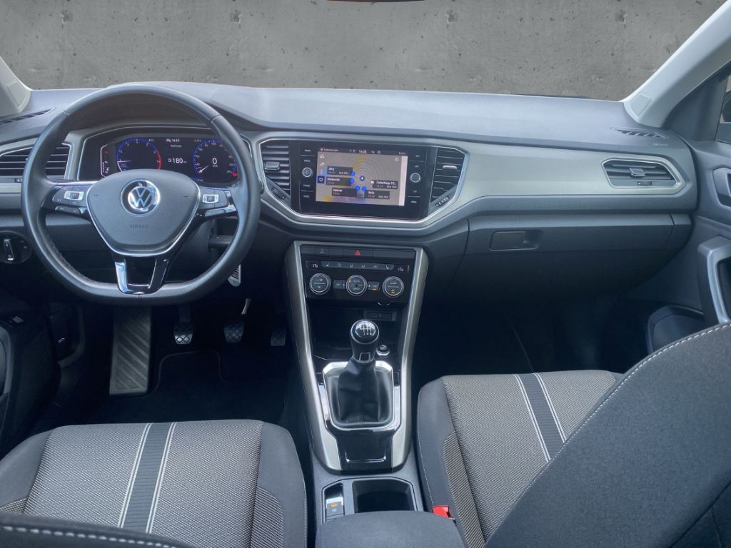 Volkswagen T-Roc 1.0 TSI Style - Samsaru's Car Outlet