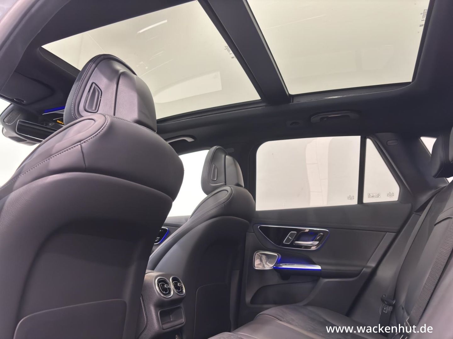 Mercedes-Benz GLC 300 4M EDITON AMG LINE ADVANCED PLUS+AHK+PAN