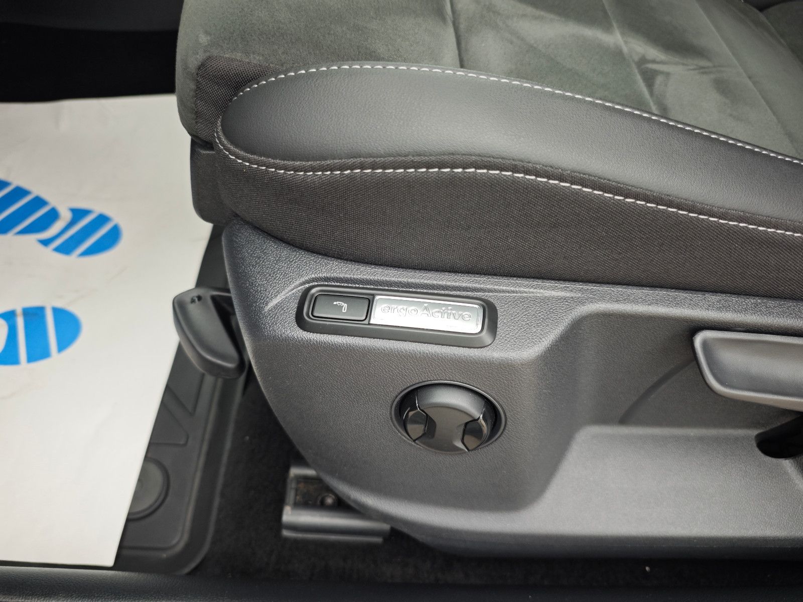 Volkswagen T-Roc Style 150PS DSG - Samsaru's Car Outlet